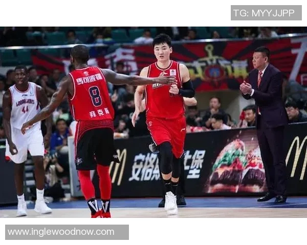 深圳足球队以86分领跑世界杯积分榜展现强劲实力和夺冠希望