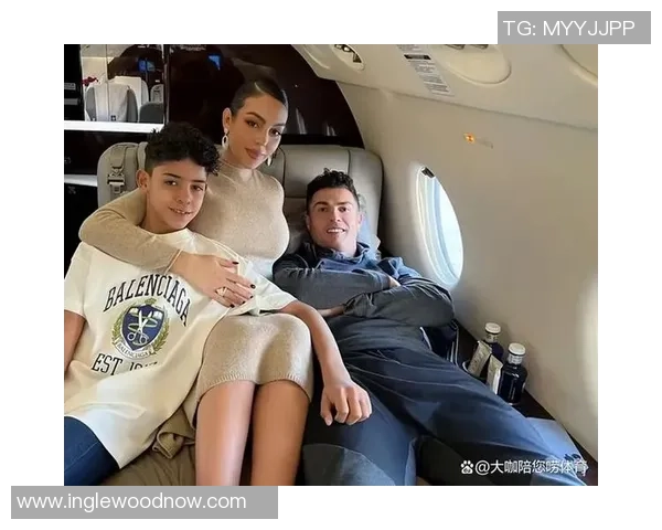 足球明星喜迎六胎家庭再添新成员幸福生活引发热议