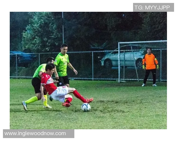 足球评论：西安足球队的边路渗透得失